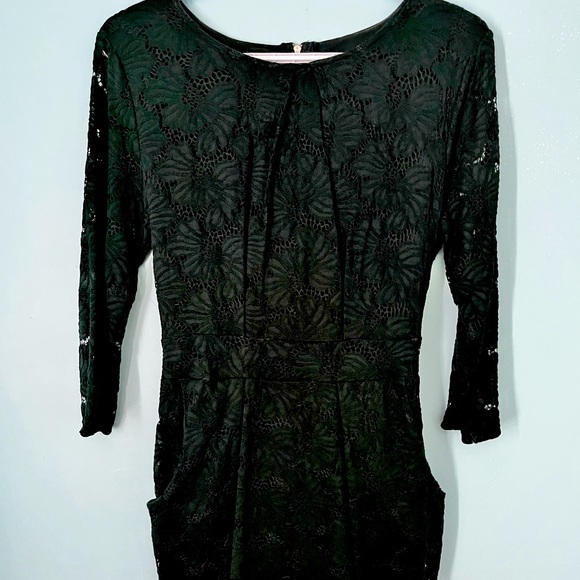 Dark green lace dress with pockets - Picture 1 of 3